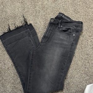Articles Of Society Black Washed Frayed-Hem Ankle Jeans